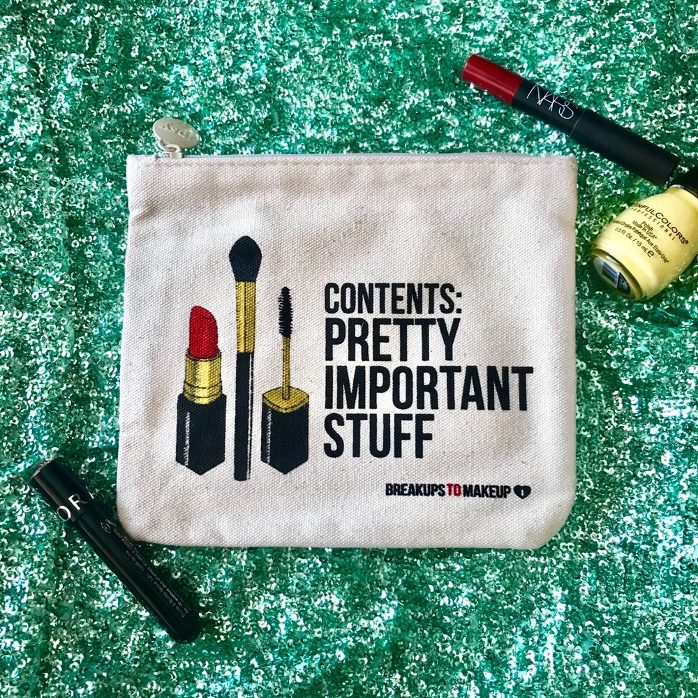 Makeup bag👛